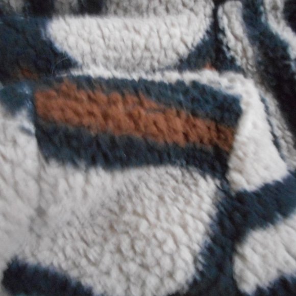 New baby seal soft light and warm jacket size Medium - Picture 7 of 7